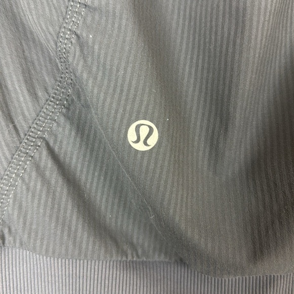 LULULEMON Dance Studio Jacket Size 4 Deep Coal Reversible - Picture 5 of 10
